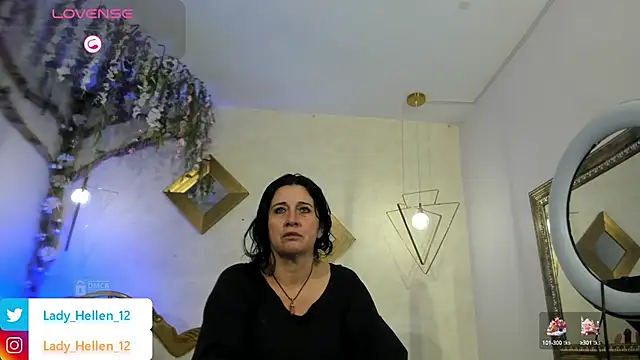 Snapshot of LADY_HELLEN chatting on 09/10/25, 07:02 LADY HELLEN online show from 09/10/25, 07:02