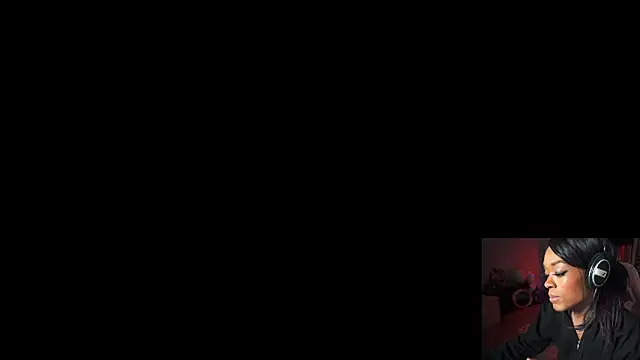 Snapshot of NSFWEros chatting on 12/07/24, 01:41 NSFWEros online show from 12/07/24, 01:41
