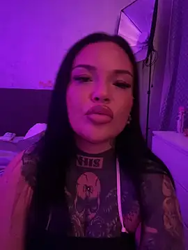  MelinaCurves  online show from 04/17/26, 09:17