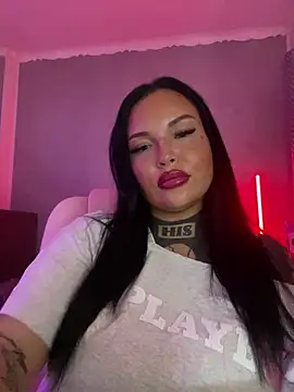  MelinaCurves  online show from 05/17/26, 09:04