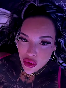  MelinaCurves  online show from 12/13/25, 11:55