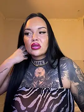  MelinaCurves  online show from 04/12/26, 08:01