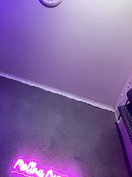  MelinaCurves  online show from 11/26/25, 10:21