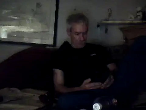 Snapshot of Biknight chatting on 02/08/25, 04:47 Biknight online show from 02/08/25, 04:47