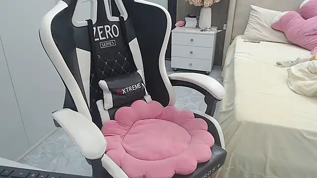 Hanako love online show from 12/01/25, 11:49