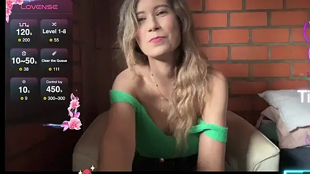 Snapshot of Leilacharlotte chatting on 03/14/25, 10:49 Leilacharlotte online show from 03/14/25, 10:49