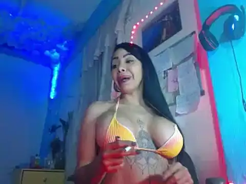 ERIKA-THEDOLL online show from 12/11/24, 11:21