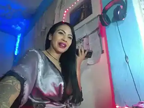 ERIKA-THEDOLL online show from 12/06/24, 01:13