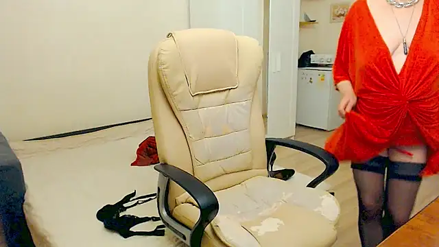 MomJaneSex online show from 11/30/25, 09:15