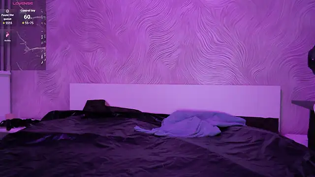 Snapshot of kisasuka chatting on 02/24/26, 06:31 kisasuka online show from 02/24/26, 06:31