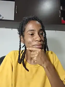 Snapshot of africa_deluxe chatting on 07/10/26, 11:43 africa deluxe online show from 07/10/26, 11:43