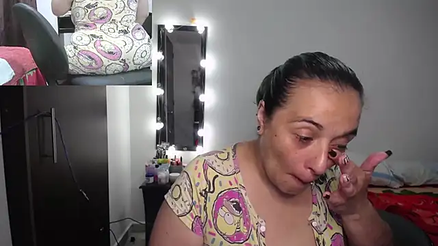 zoe hotxxx online show from 10/04/25, 02:18