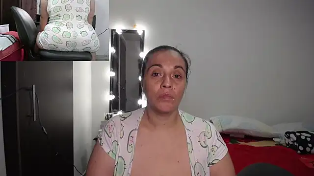 zoe hotxxx online show from 09/28/25, 11:55