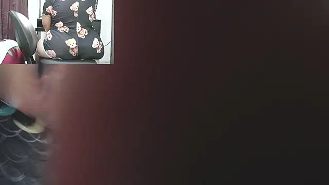 zoe hotxxx online show from 10/31/25, 02:35