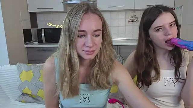 Snapshot of Naughty_Alice chatting on 10/01/25, 06:07 Naughty Alice online show from 10/01/25, 06:07