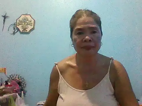 Snapshot of sexylizzy4u chatting on 06/20/26, 05:56 sexylizzy4u online show from 06/20/26, 05:56