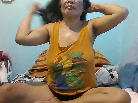 Snapshot of sexylizzy4u chatting on 06/26/26, 02:39 sexylizzy4u online show from 06/26/26, 02:39