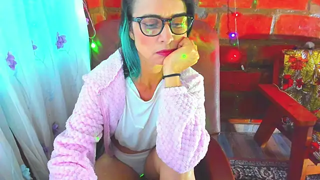 BrianaGarner online show from 05/04/26, 02:42