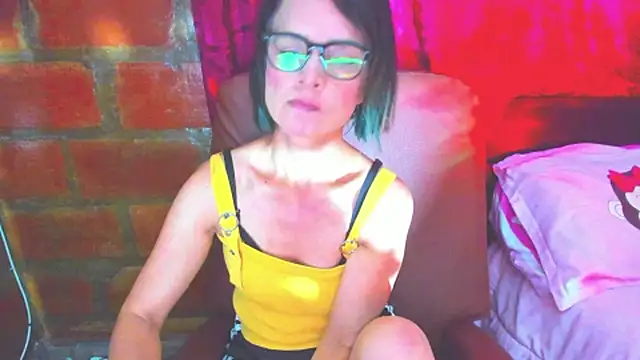 Snapshot of BrianaGarner chatting on 06/27/26, 05:41 BrianaGarner online show from 06/27/26, 05:41