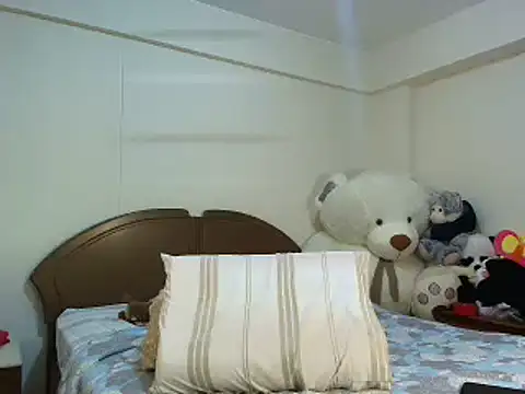 Snapshot of _dannyaldana_ chatting on 01/18/25, 05:15 dannyaldana online show from 01/18/25, 05:15