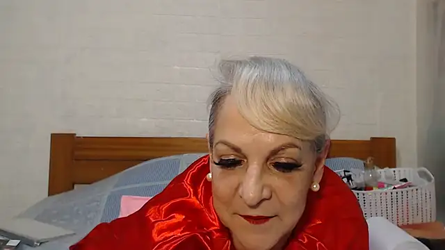 awild kitten online show from 09/14/25, 09:20