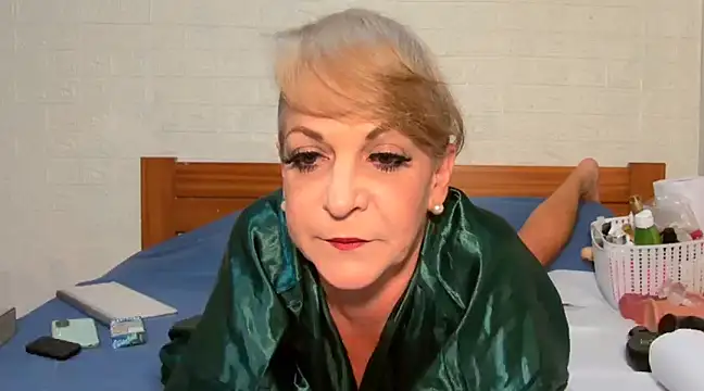 awild kitten online show from 03/17/25, 08:51