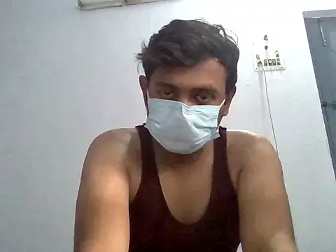 introvert7 online show from 12/19/25, 07:55