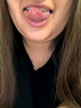 Snapshot of Jane_BBW chatting on 10/29/25, 03:22 Jane BBW online show from 10/29/25, 03:22