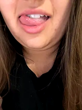 Snapshot of Jane_BBW chatting on 10/08/25, 06:26 Jane BBW online show from 10/08/25, 06:26