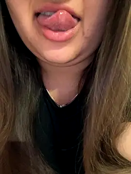 Snapshot of Jane_BBW chatting on 11/30/25, 11:38 Jane BBW online show from 11/30/25, 11:38