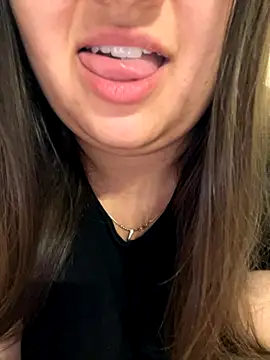 Snapshot of Jane_BBW chatting on 10/29/25, 12:42 Jane BBW online show from 10/29/25, 12:42