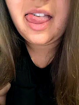 Snapshot of Jane_BBW chatting on 10/19/25, 08:50 Jane BBW online show from 10/19/25, 08:50