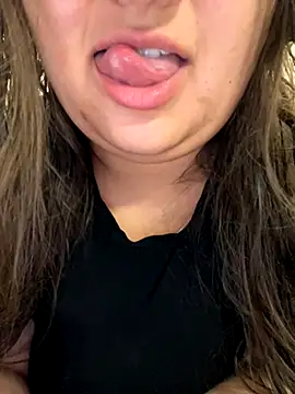 Snapshot of Jane_BBW chatting on 11/08/25, 05:22 Jane BBW online show from 11/08/25, 05:22