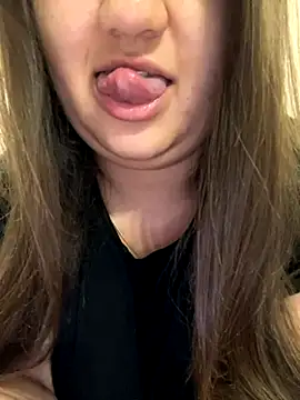 Snapshot of Jane_BBW chatting on 11/02/25, 02:22 Jane BBW online show from 11/02/25, 02:22