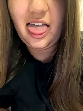 Snapshot of Jane_BBW chatting on 11/21/25, 01:32 Jane BBW online show from 11/21/25, 01:32