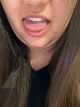 Snapshot of Jane_BBW chatting on 11/11/25, 03:23 Jane BBW online show from 11/11/25, 03:23