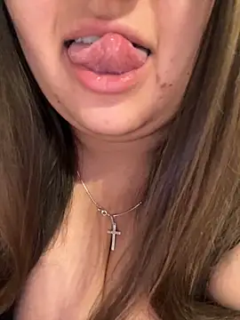 Snapshot of Jane_BBW chatting on 12/04/25, 01:04 Jane BBW online show from 12/04/25, 01:04