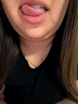 Snapshot of Jane_BBW chatting on 11/20/25, 05:30 Jane BBW online show from 11/20/25, 05:30