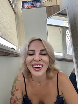 Snapshot of Hotnessi chatting on 09/12/25, 10:37 Hotnessi online show from 09/12/25, 10:37