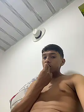 Thiagoo Frost online show from 11/04/25, 05:44