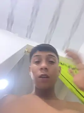 Thiagoo Frost online show from 11/08/25, 08:45