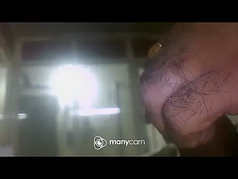 Snapshot of jikh13 chatting on 12/01/25, 03:35 jikh13 online show from 12/01/25, 03:35