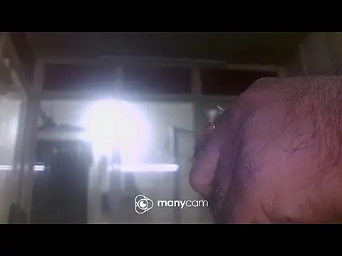 Snapshot of jikh13 chatting on 11/12/25, 03:27 jikh13 online show from 11/12/25, 03:27