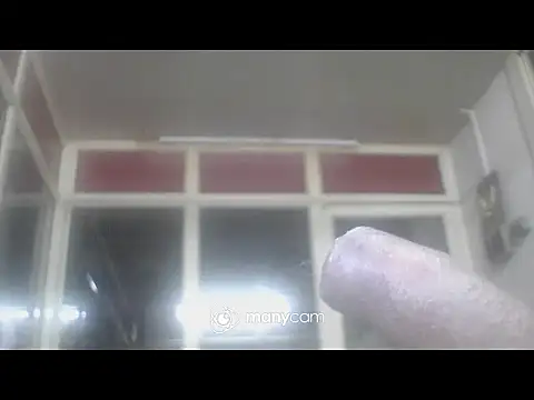 Snapshot of jikh13 chatting on 11/18/25, 03:04 jikh13 online show from 11/18/25, 03:04