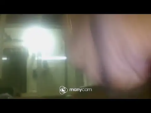 Snapshot of jikh13 chatting on 11/14/25, 06:28 jikh13 online show from 11/14/25, 06:28