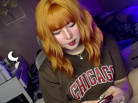 Snapshot of HOTnWILDalice chatting on 11/28/25, 04:12 HOTnWILDalice online show from 11/28/25, 04:12