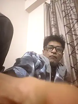 iamkahn 44 online show from 12/20/25, 11:40