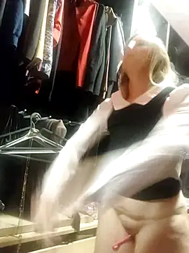 sexyliberT online show from 10/21/25, 01:21