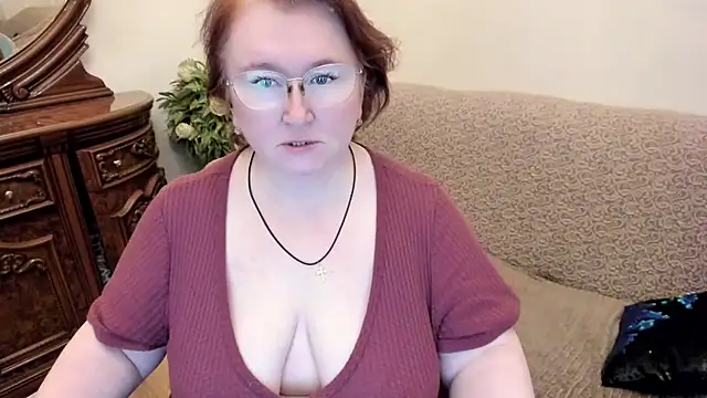 leiamillersonn online show from 10/15/25, 05:21