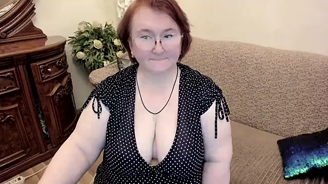 leiamillersonn online show from 10/02/25, 06:22